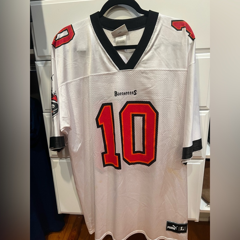 Tampa Bay Buccaneers Shaun King Men’s Large Puma Jersey